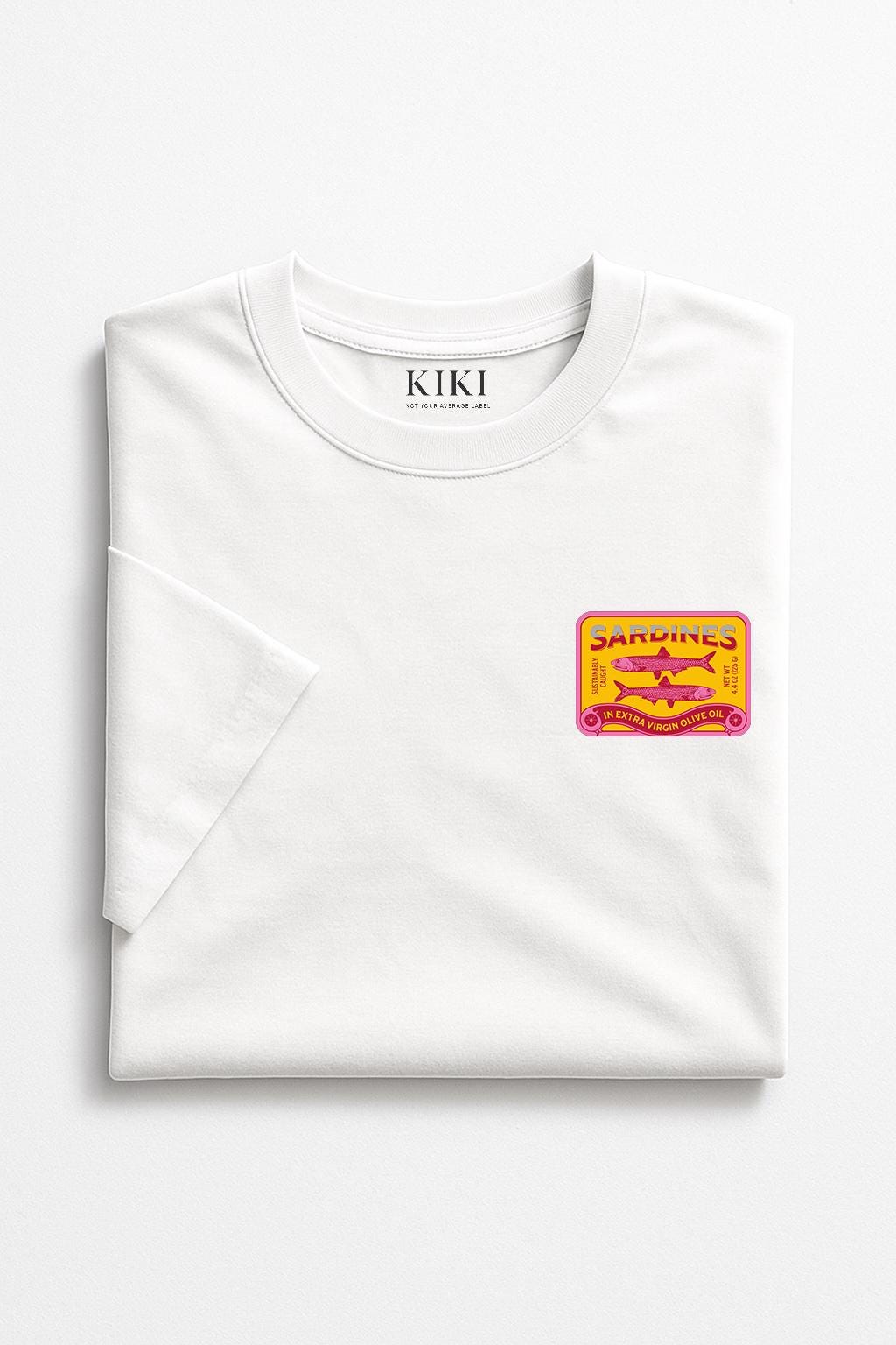 T-shirt Mackerel KIKI – Maglietta Unisex Bianca con Stampa Pesce | Streetwear Premium