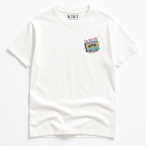 KIKI I’m Not Old I’m Retro T-Shirt Uomo Donna – Maglietta Vintage Oversize in Cotone con Stampa Musicassetta