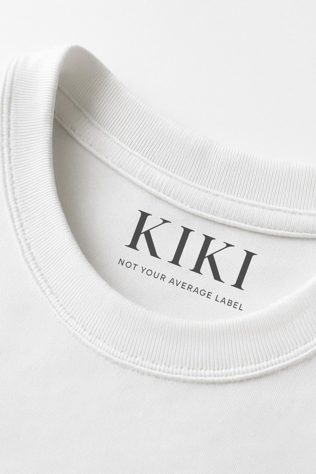 KIKI Surf Dines T-Shirt Uomo Donna – Maglietta Bianca Cotone con Grafica Sardine Surf Vintage | Streetwear Estivo Unisex 🇮🇹