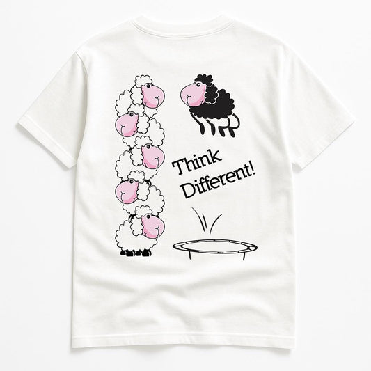 T-shirt Think Different KIKI – Maglietta oversize unisex in cotone con stampa ironica Made in Italy 🇮🇹