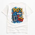 90’s Vibe T-Shirt Unisex Bianca – Maglietta Anni 90 con Walkman e Cassette | Streetwear Vintage KIKI 🇮🇹