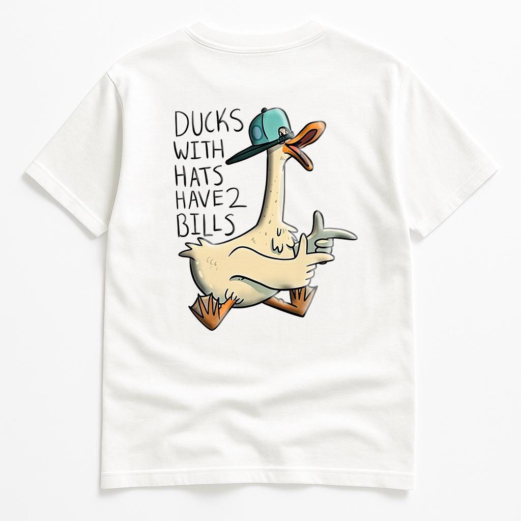 KIKI Funny Duck T-Shirt – Maglietta Unisex Bianca con Papera Cartoon e Frase Ironica | Streetwear Made in Italy 🇮🇹